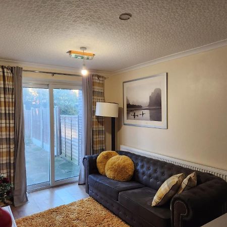 Crane Home In Dagenham With Free Wi Fi Eksteriør bilde